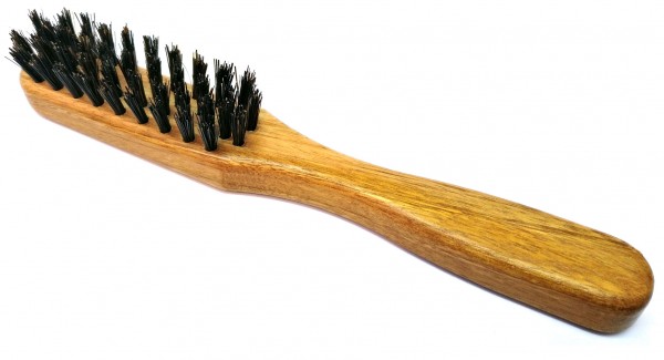 Bartbürste mit Griff auf Holzkörper